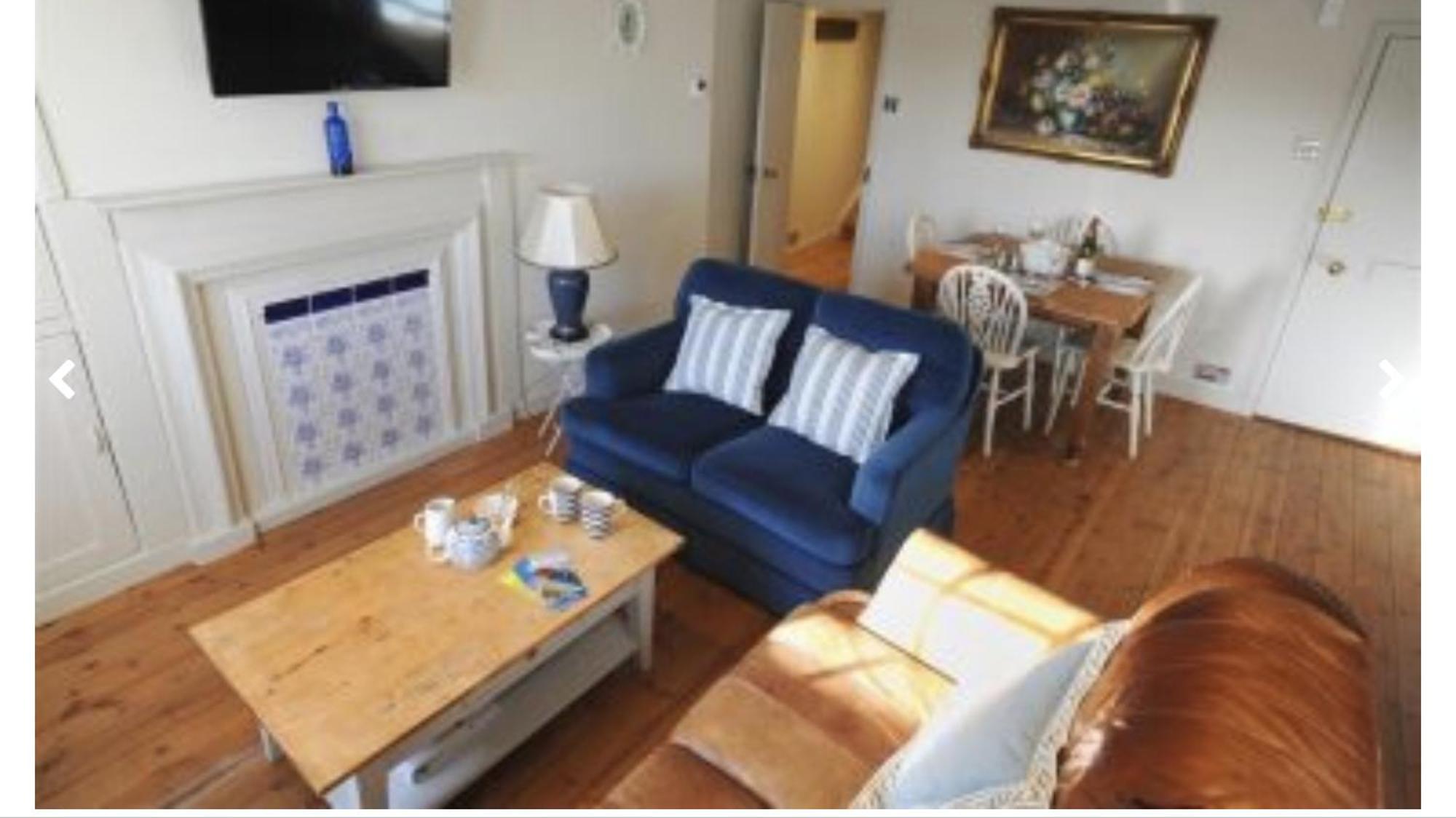Monmouth House Apartments, Lyme Regis Old Town, Dog Friendly, Parking Exterior foto