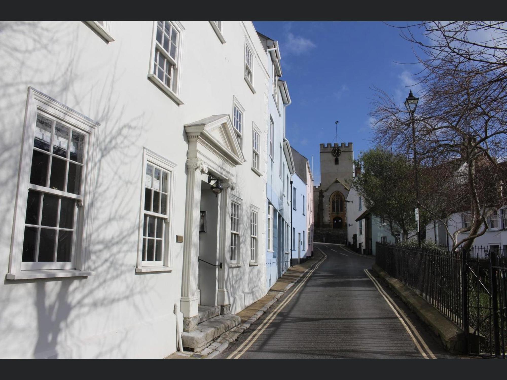 Monmouth House Apartments, Lyme Regis Old Town, Dog Friendly, Parking Exterior foto
